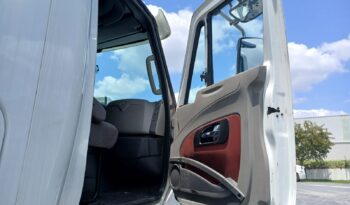 
										International | Prostar | 2017 | #099 full									