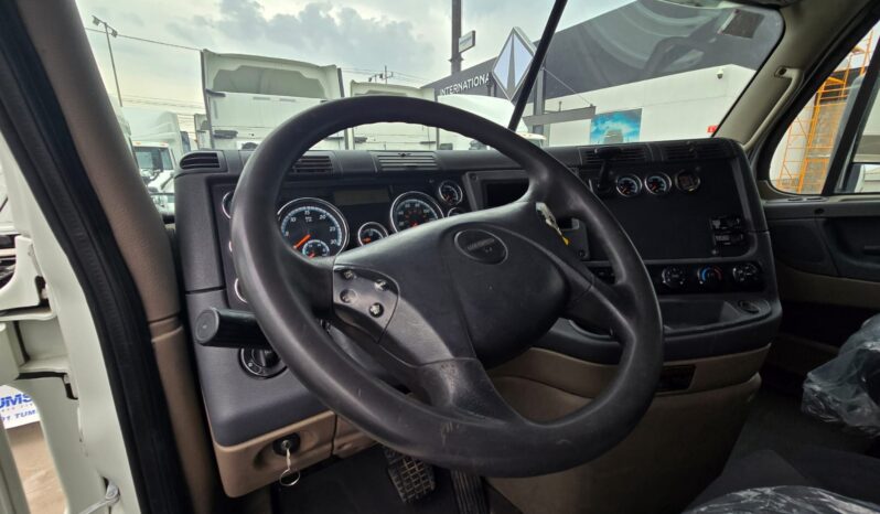 
								Freightliner | Cascadia | 2017 | #137 full									