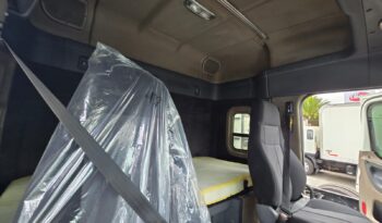 
										Freightliner | Cascadia | 2017 | #136 full									