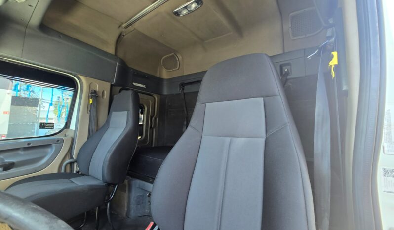 
								Freightliner | Cascadia | 2017 | #145 full									