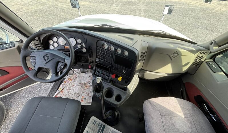 
								International | Prostar | 2018 | #81 full									