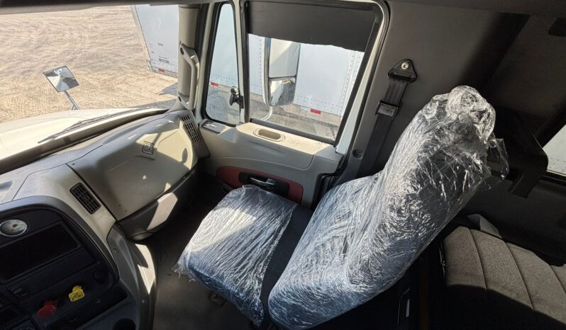 
								International | Prostar | 2018 | #212 full									