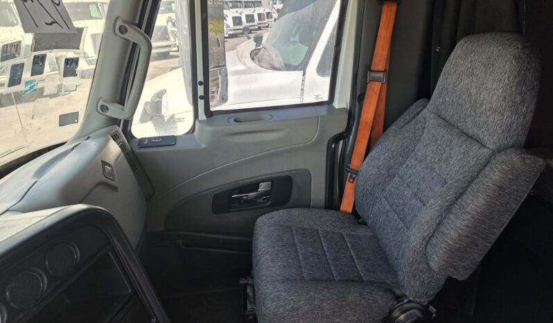 
								International | Prostar | 2018 | #203 full									