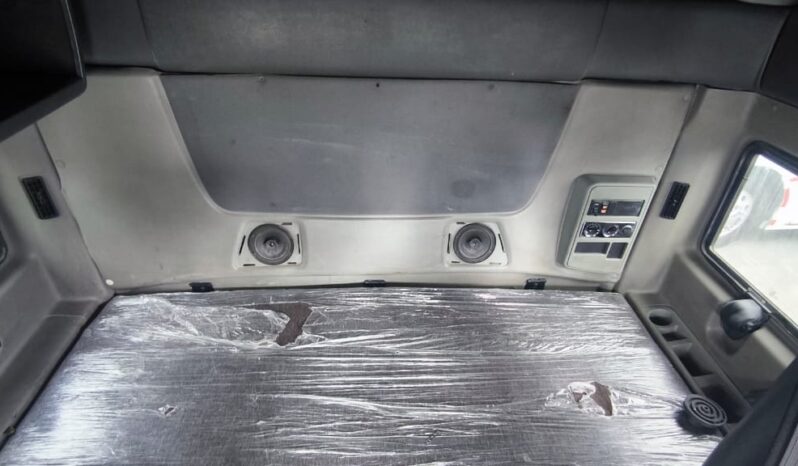 
								International | Prostar | 2018 | #215 full									