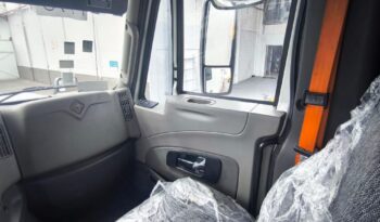 
										International | Prostar | 2018 | #215 full									